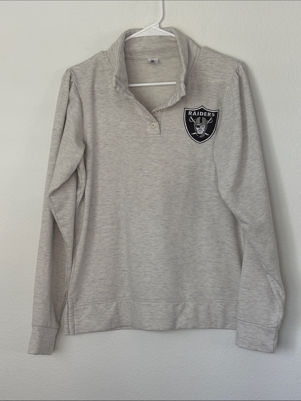 NFL Raiders Light Oatmeal Cream Gray Pullover Hoodie Sweatshirt Puff Sleeve